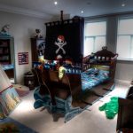 pirate-bed-and-decorated-room-childrens-pirate-bedroom-themed-interior1